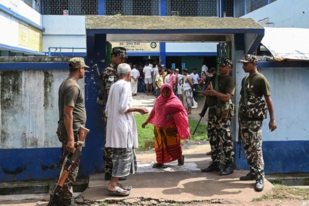 Central armed police forces deployed in West Bengal for election security during Phase 1 polling