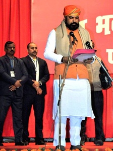 Samrat Choudhary taking oath as Bihar Chief Minister during official ceremony in Patna