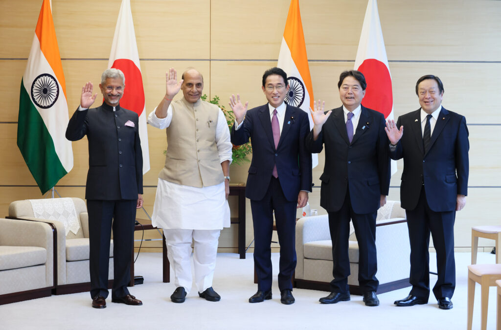 Prime Minister Kishida received a courtesy call from H.E. Dr. S. Jaishankar, Minister of External Affairs and H.E. Mr. Rajnath Singh, Minister of Defence of India on 9 September 2022